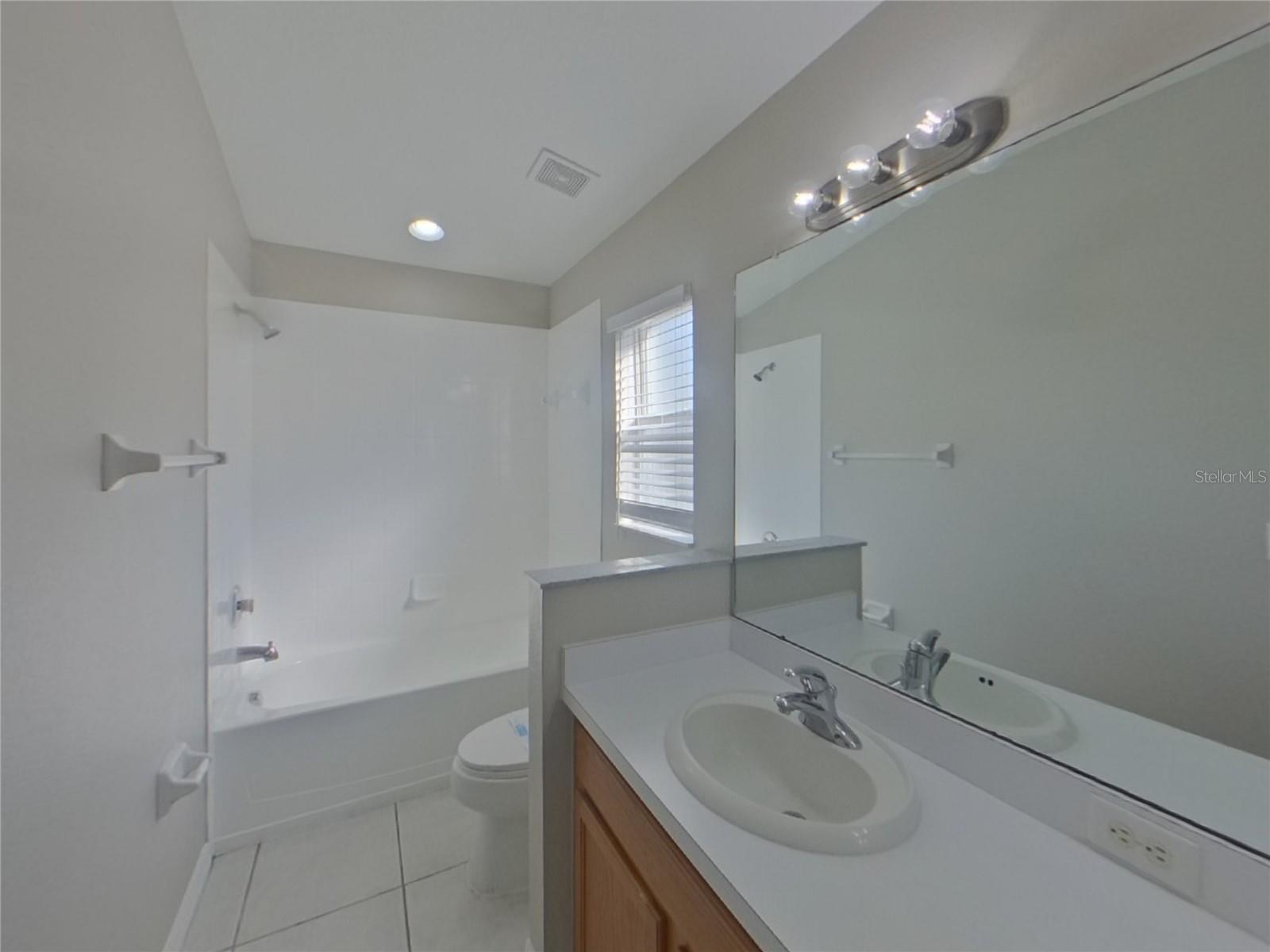 WELLINGTON NORTH AT BAY PARK - Residential Lease