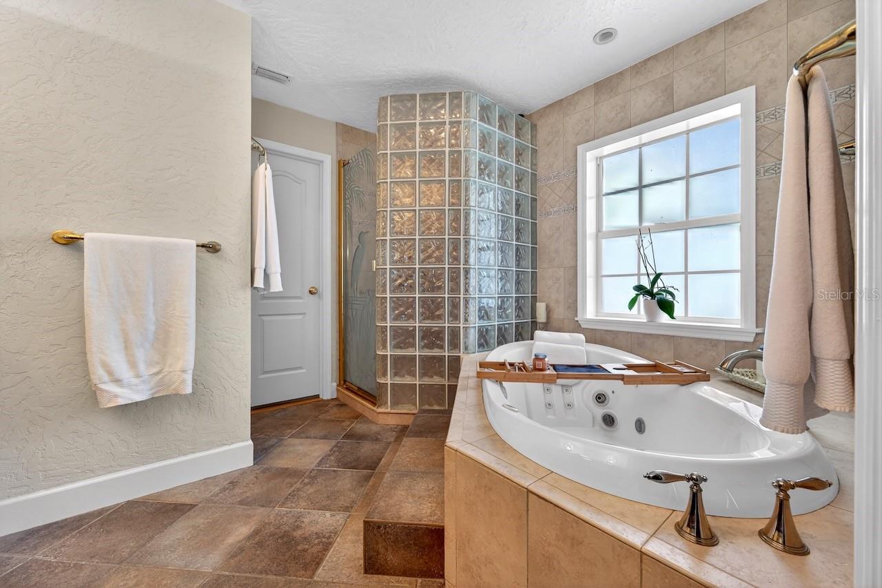 SKIMMER POINT PH III - Residential