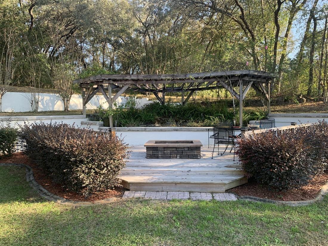 HAMPSHIRE HILLS - Residential