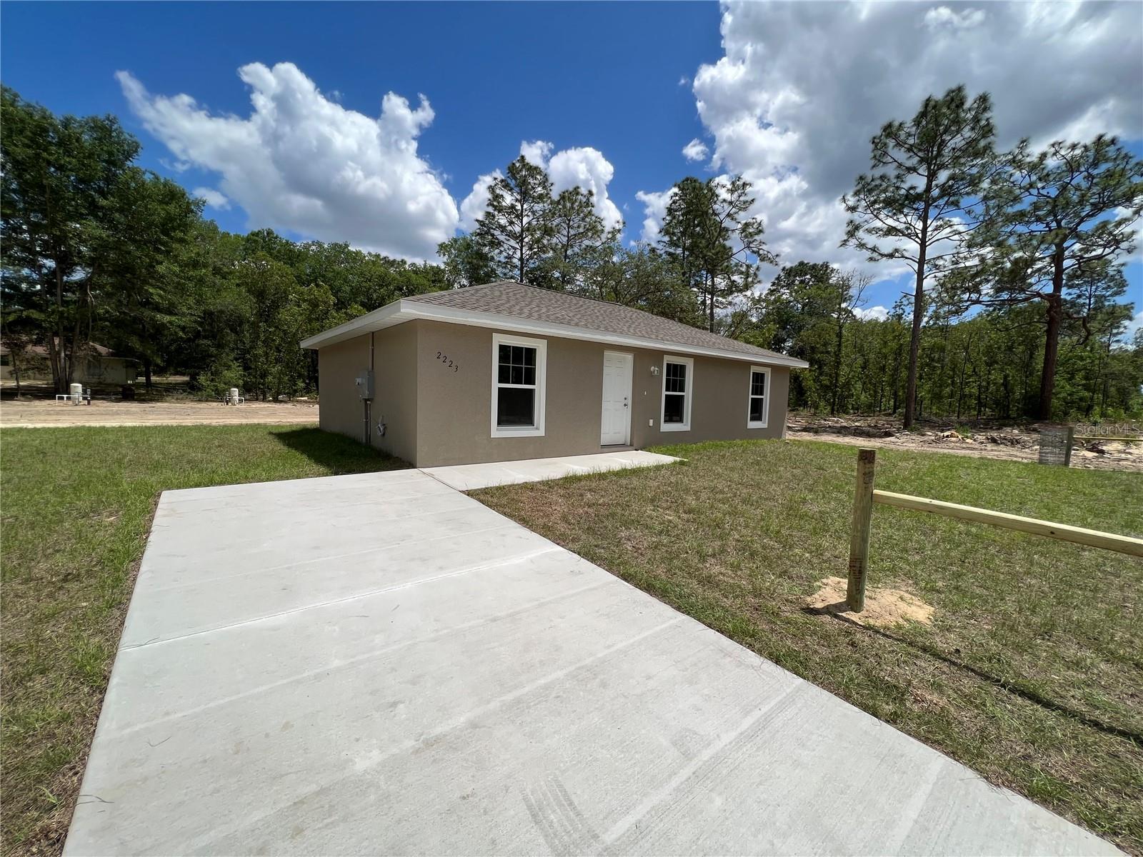 This adorable newer construction home has 3 bedrooms and 2 full bathrooms and is well located only 10 minutes to the World Equestrian Center in Ocala, Florida! The house has laminate flooring throughout, a fenced yard, and washer and dryer. The house can be rented for $1700/ month including lawn care or $1560/ month without lawn care.