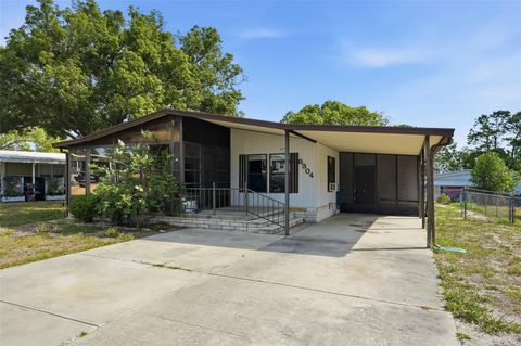 Photo of 8304 Weatherford Avenue, Brooksville, FL 34613 (MLS # W7885319)
