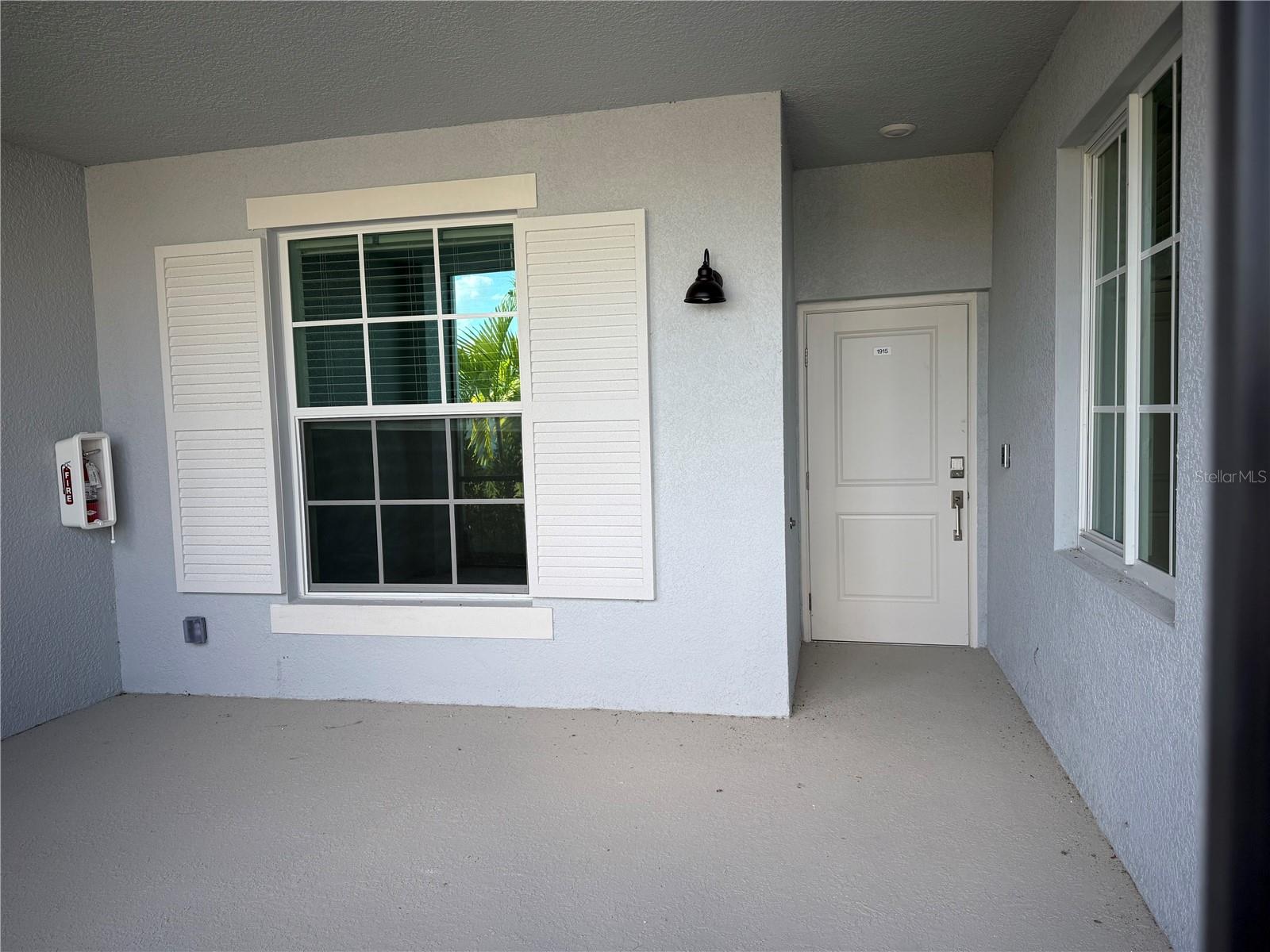 VERANDA 4/HERITAGE LNDG PH 3 B - Residential Lease