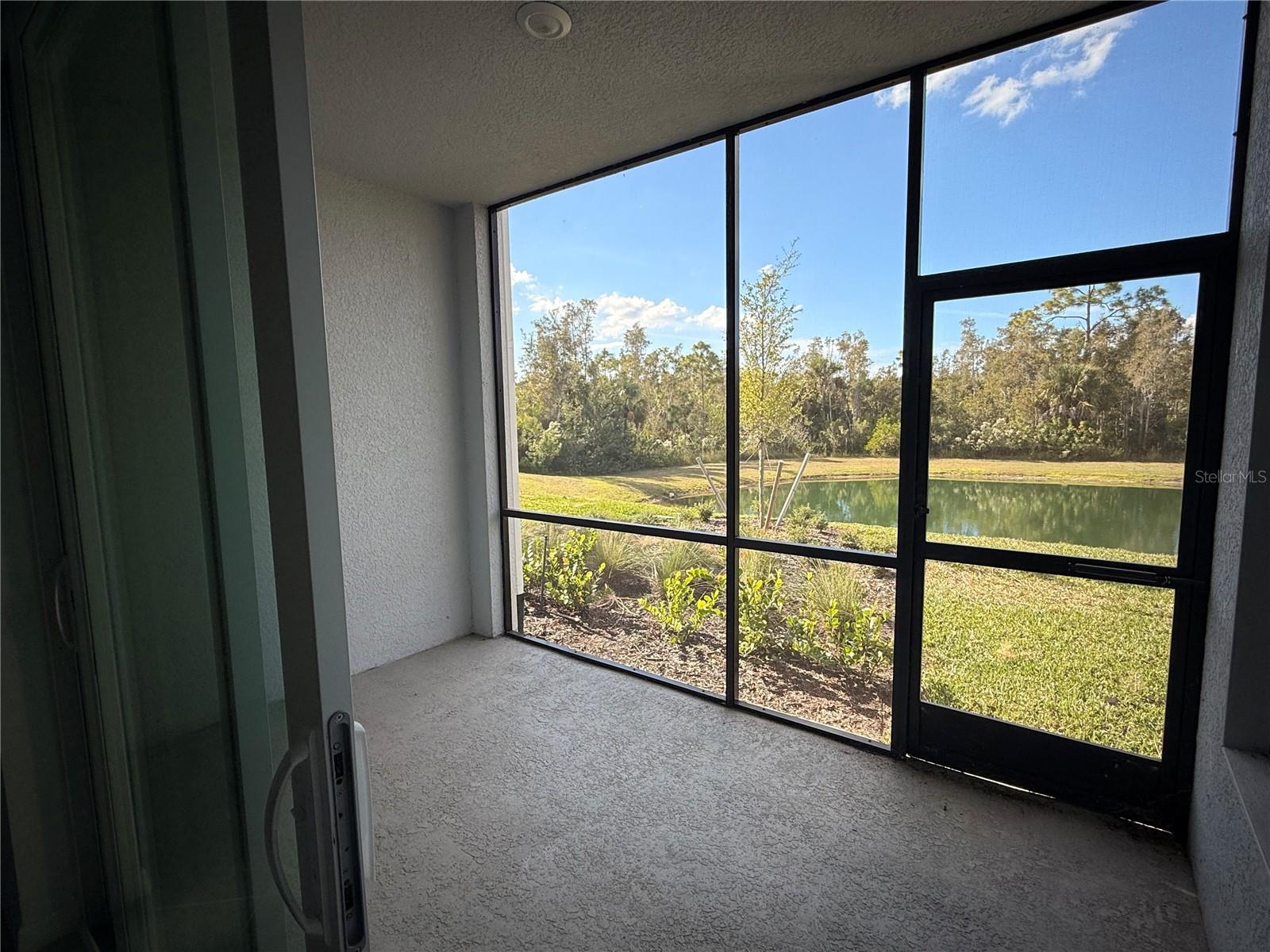 VERANDA 4/HERITAGE LNDG PH 3 B - Residential Lease