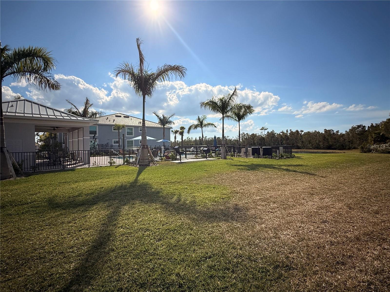 VERANDA 4/HERITAGE LNDG PH 3 B - Residential Lease