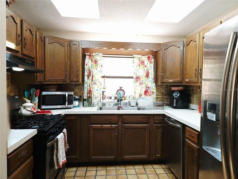 Tiny photo for 1600 SW 42nd Street, Ocala, FL 34471 (MLS # OM719627)