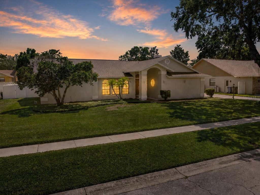 Photo of 2110 Laindale Place, Valrico, FL 33596 (MLS # TB8517425)