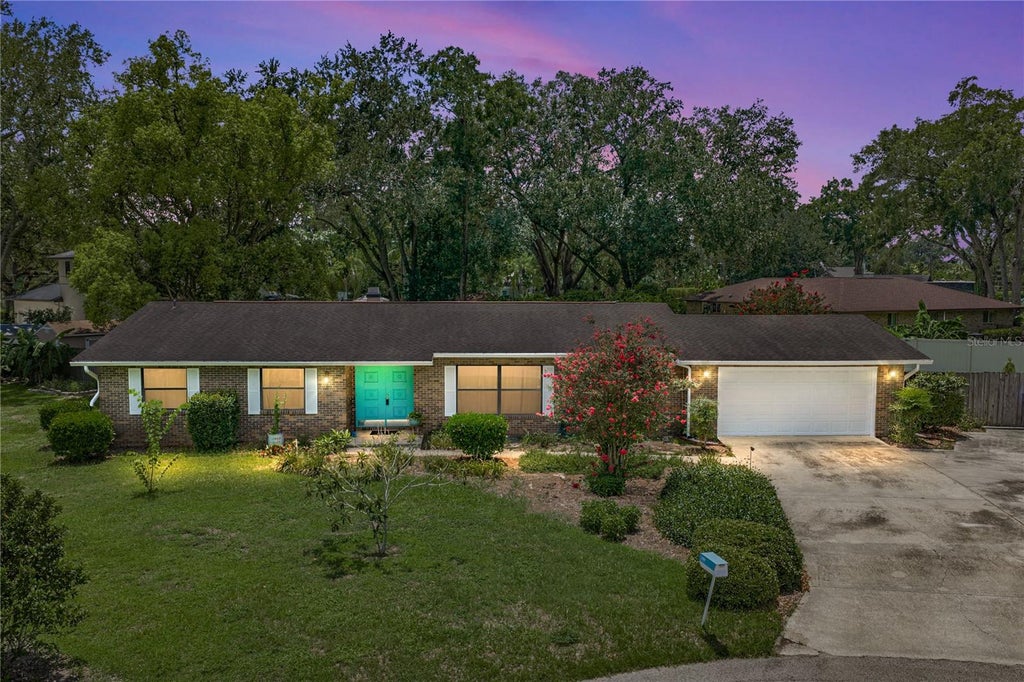 Photo of 1709 New Jersey Road, Lakeland, FL 33803 (MLS # L4963298)