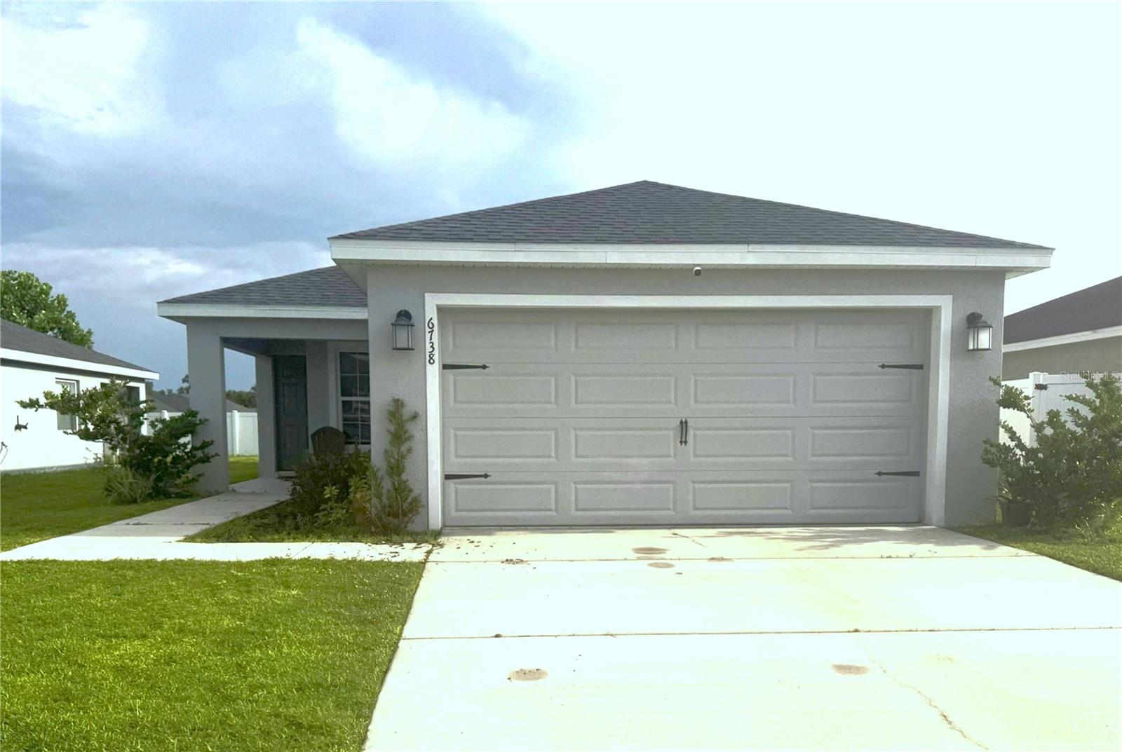 This well maintained 3-bedroom, 2-bath residence, built in 2021, is move-in ready. With 1,486 square feet of living space on a 0.13-acre lot, it offers both comfort and functionality.
The open-concept design features a spacious great room that flows seamlessly into the modern kitchen, complete with generous cabinet space. A split-bedroom layout ensures privacy, while the primary suite boasts a walk-in closet and a private bath with dual sinks and a walk-in shower.
Step outside to enjoy Florida living with a patio and a backyard ready for your personal touch. Residents of Chapel Creek enjoy access to a sparkling community pool, playground, and scenic walking trails.
Located close to schools, shopping, dining, and major highways, this home offers both convenience and lifestyle.