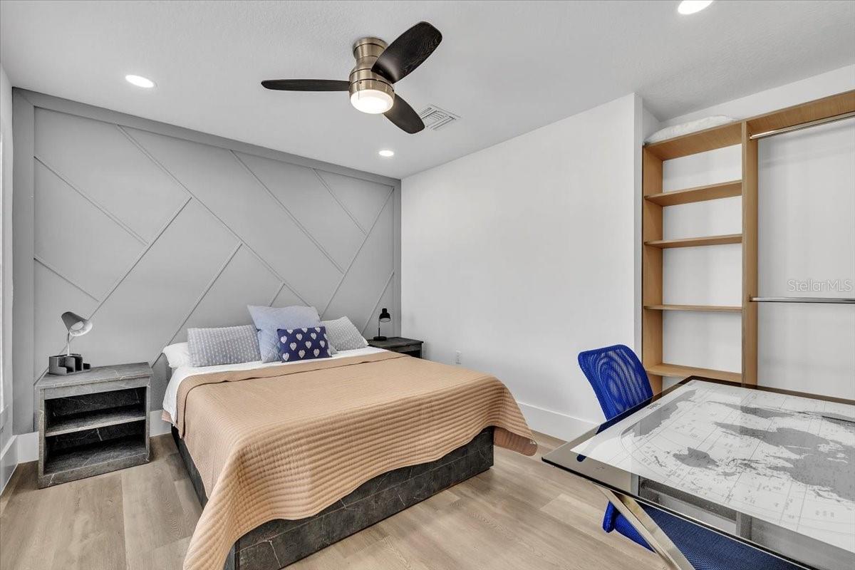 ELLENTON ACRES UNIT TWO - Residential