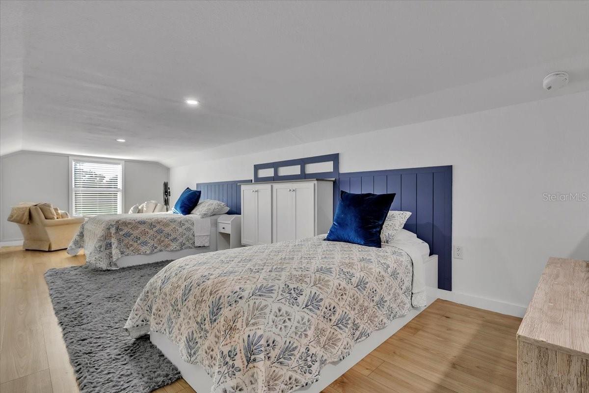 ELLENTON ACRES UNIT TWO - Residential