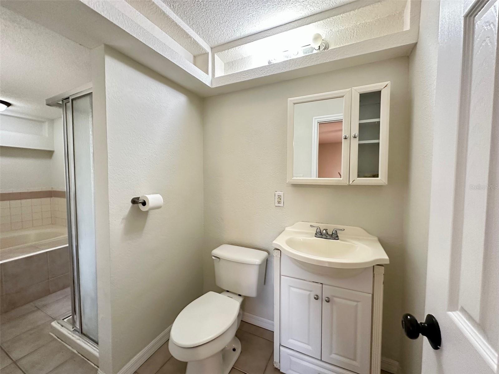 MEDALLION ESTATES - Residential Lease