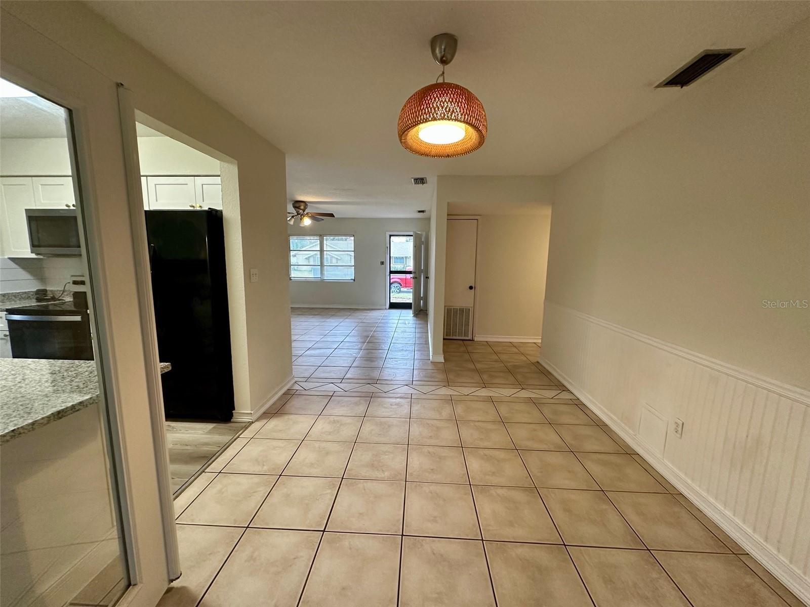 MEDALLION ESTATES - Residential Lease