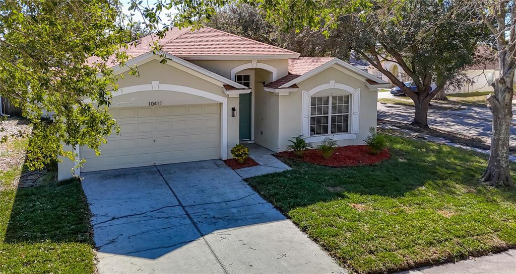 Photo of 10411 Hunters Haven Boulevard, Riverview, FL 33578 (MLS # TB8467284)