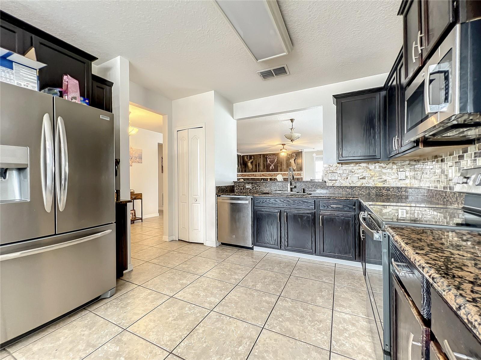 RAINTREE AT SPRINGLAKE VILLAGE PH 2 - Residential