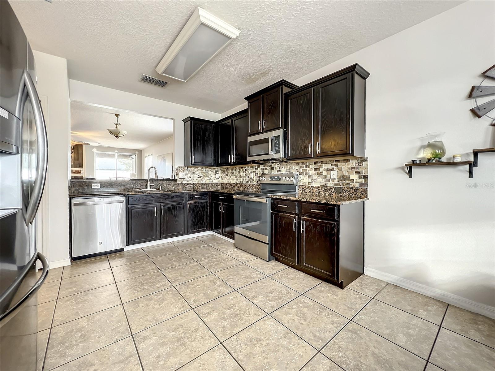 RAINTREE AT SPRINGLAKE VILLAGE PH 2 - Residential