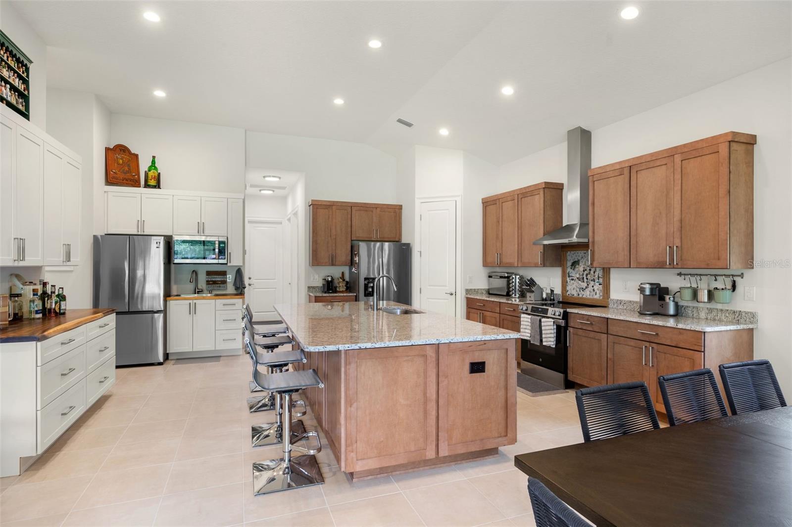 5090 GREENS DRIVE