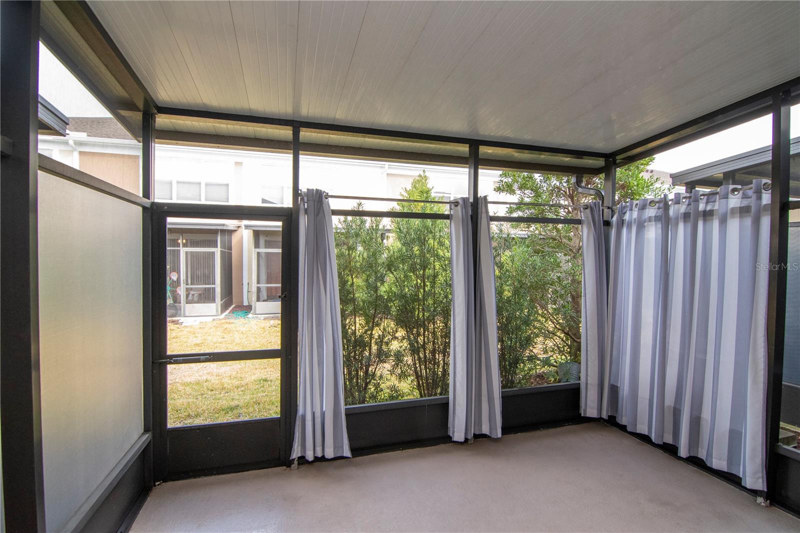 VENTURA BAY TWNHMS - Residential