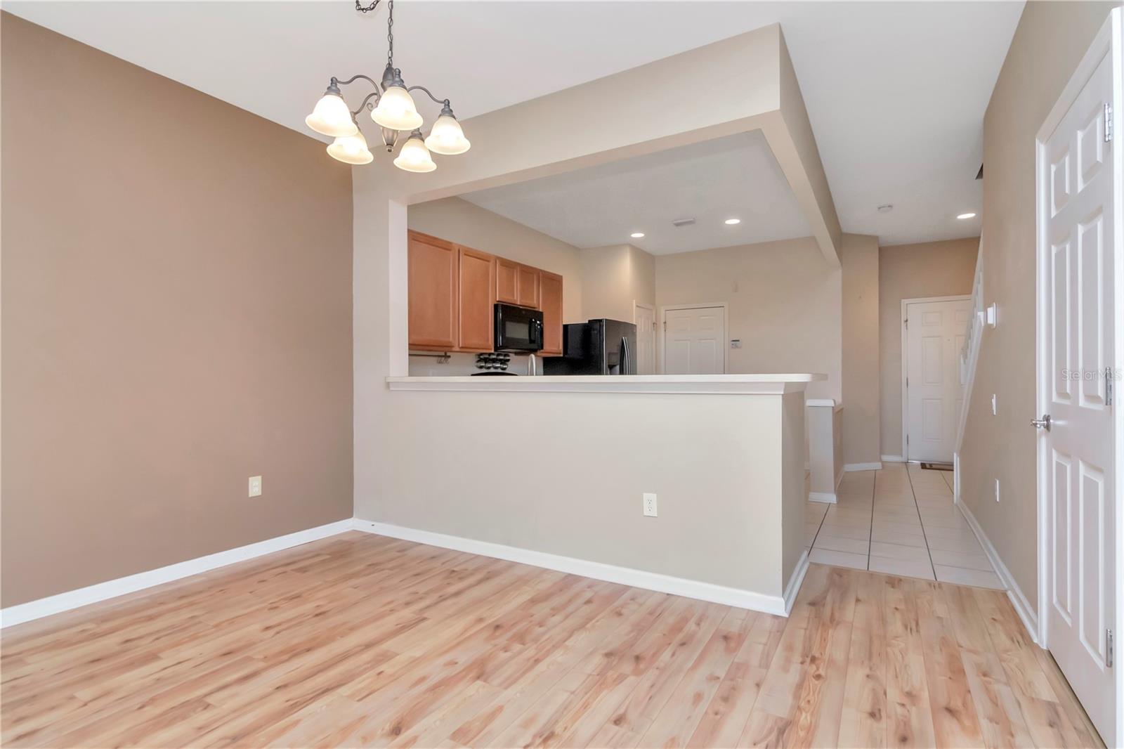 VENTURA BAY TWNHMS - Residential