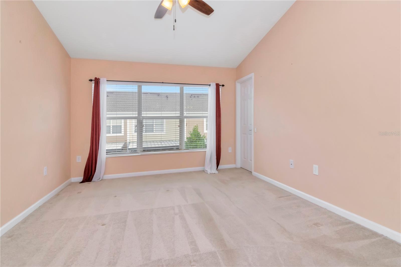 VENTURA BAY TWNHMS - Residential