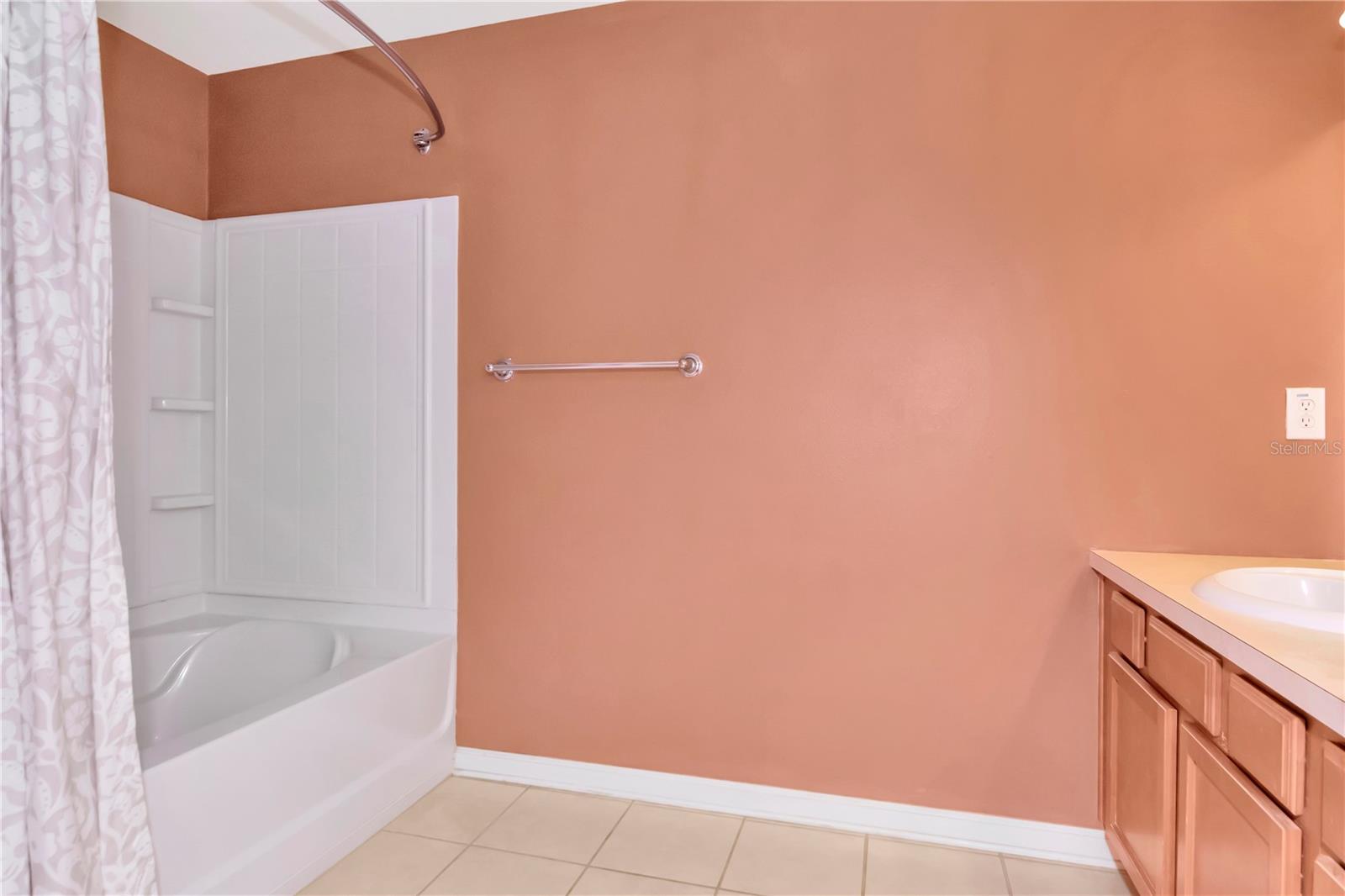 VENTURA BAY TWNHMS - Residential