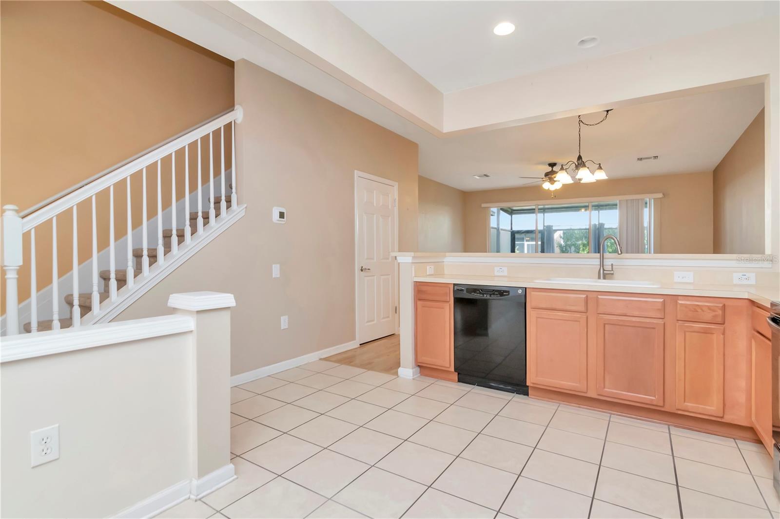 VENTURA BAY TWNHMS - Residential