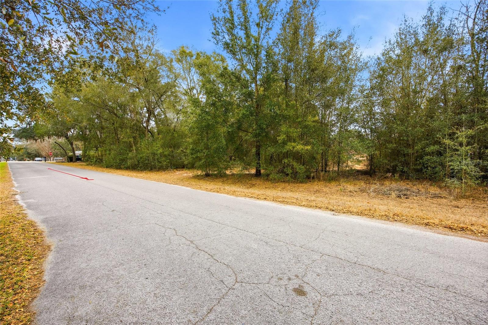 LEIGHTON ESTATES - Land