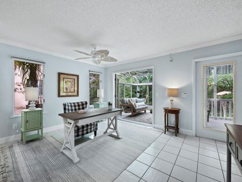 A home in LONGBOAT KEY