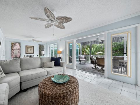 A home in LONGBOAT KEY