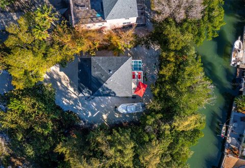 A home in LONGBOAT KEY