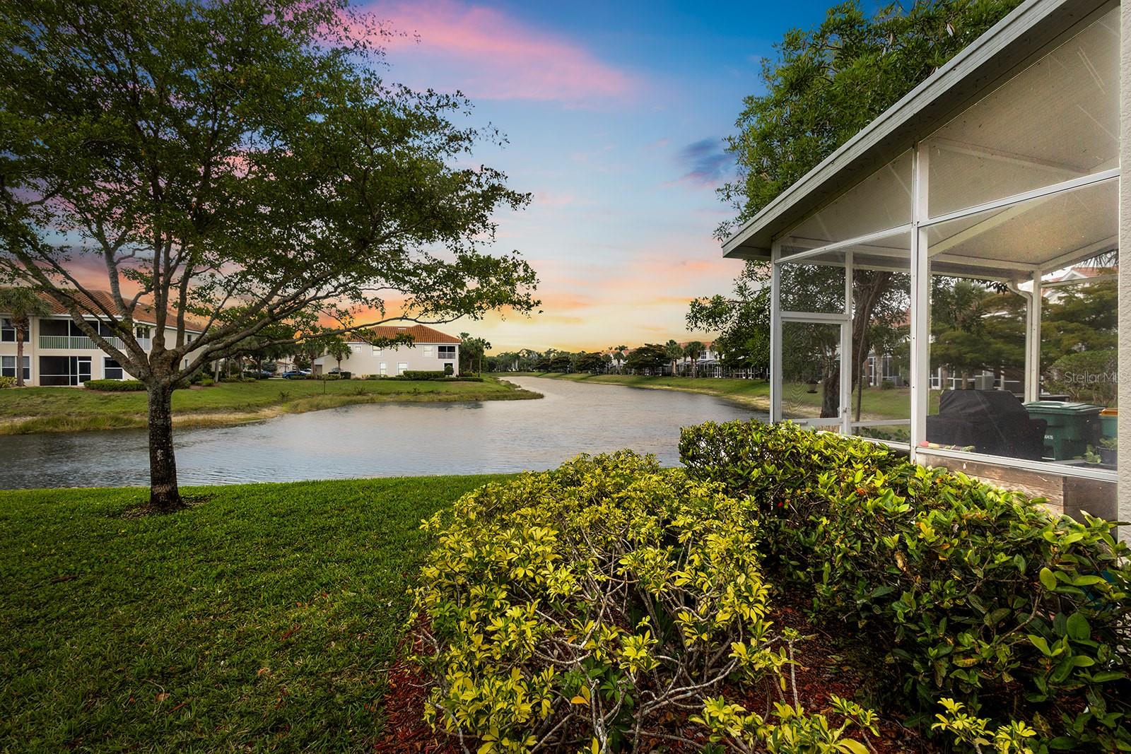 STRATFORD PLACE - Residential