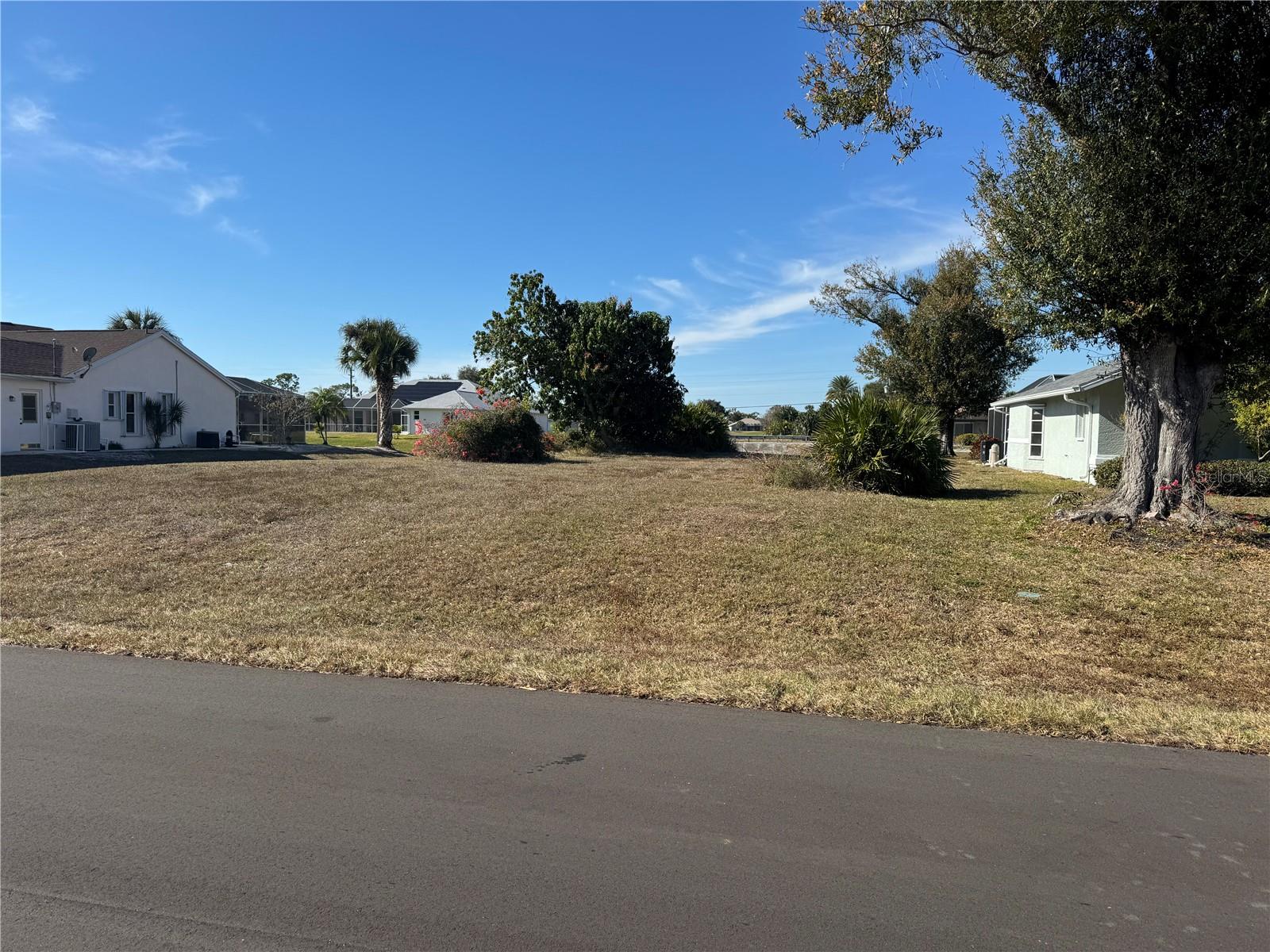 ROTONDA WEST BROADMOOR - Land