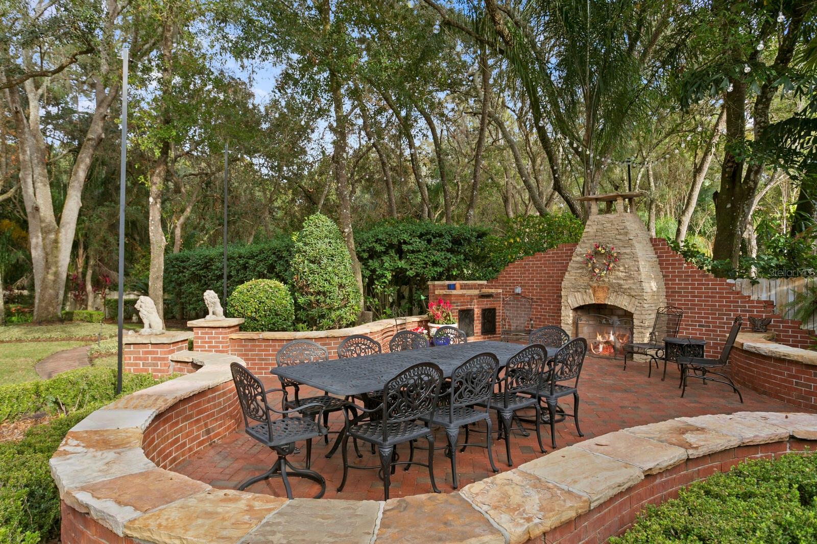 TAMPA PALMS - Residential