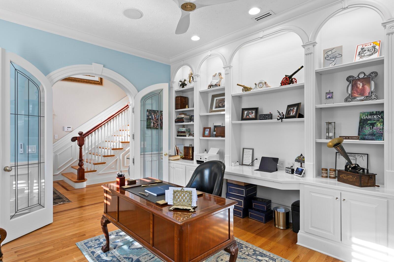 TAMPA PALMS - Residential