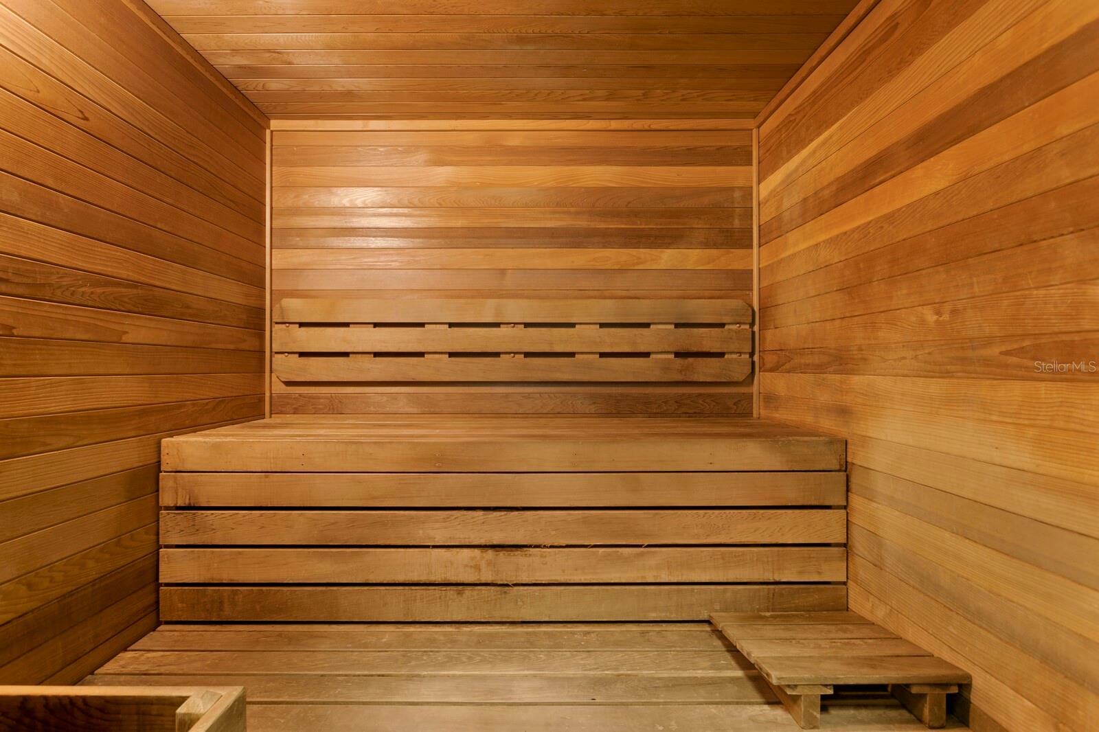 TAMPA PALMS - Residential