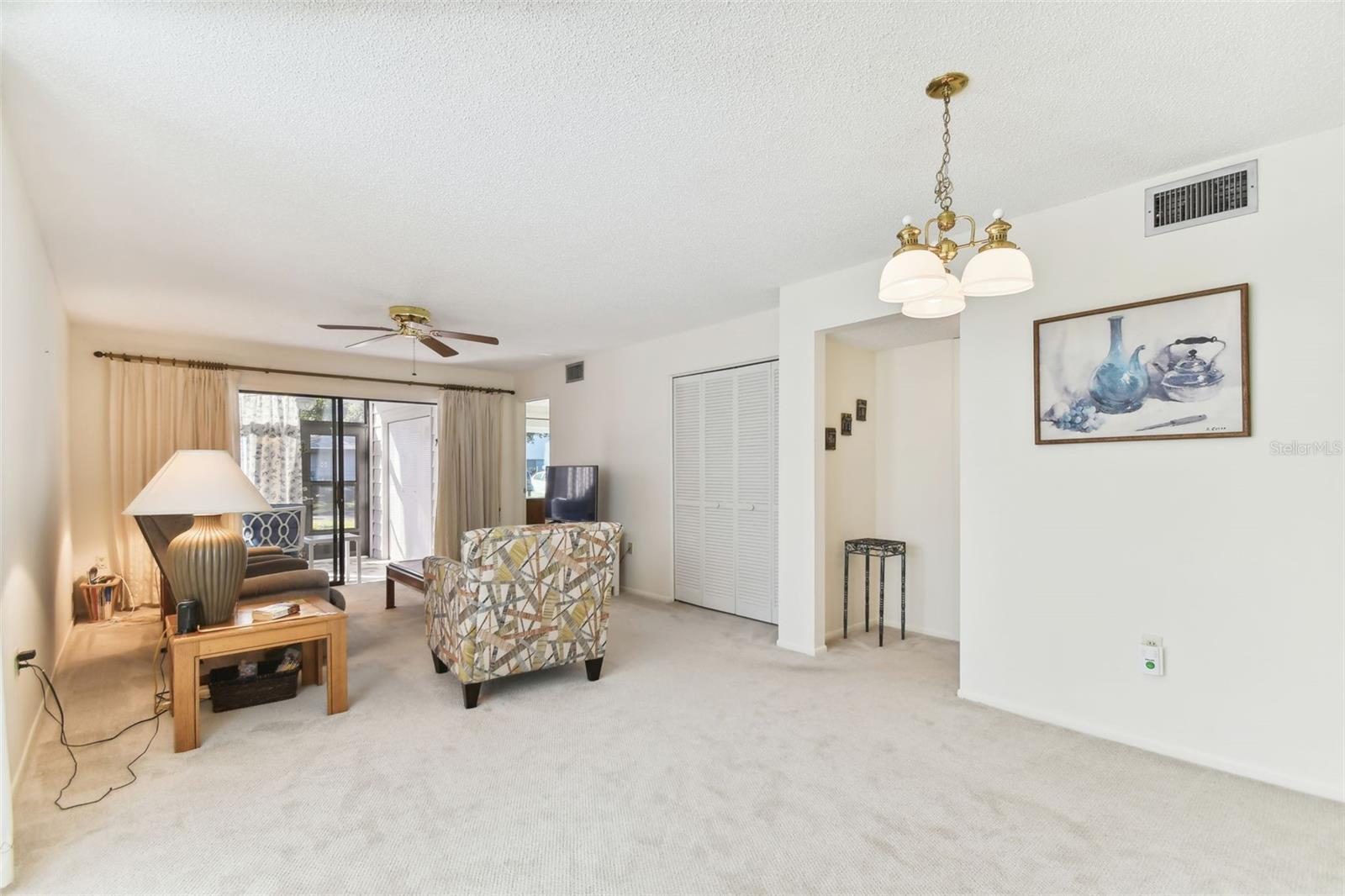 COUNTRY VILLAGE - Residential