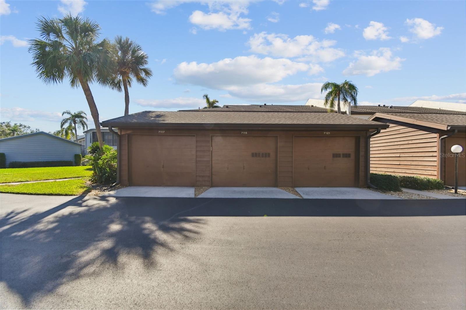 COUNTRY VILLAGE - Residential