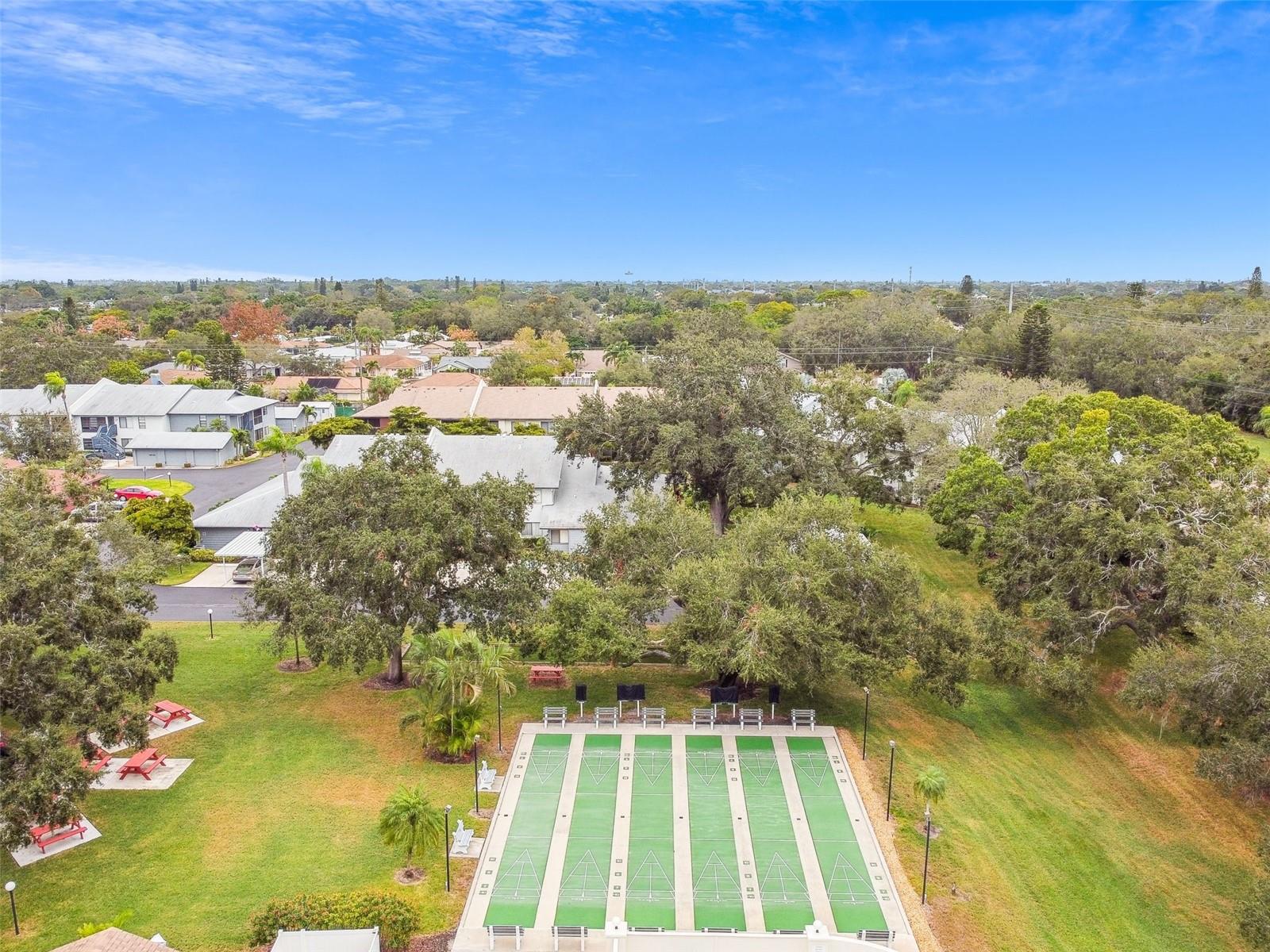 COUNTRY VILLAGE - Residential