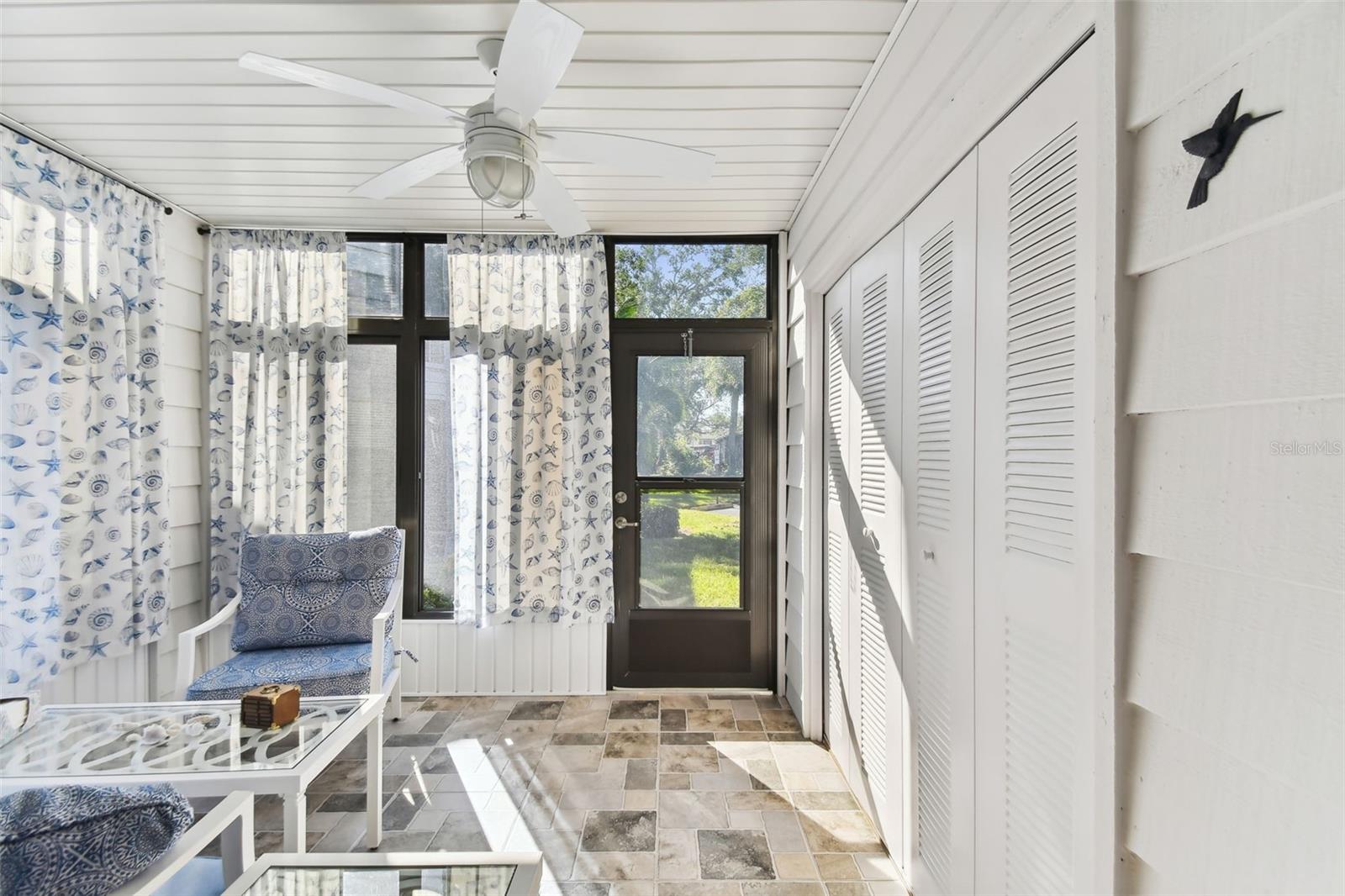 COUNTRY VILLAGE - Residential