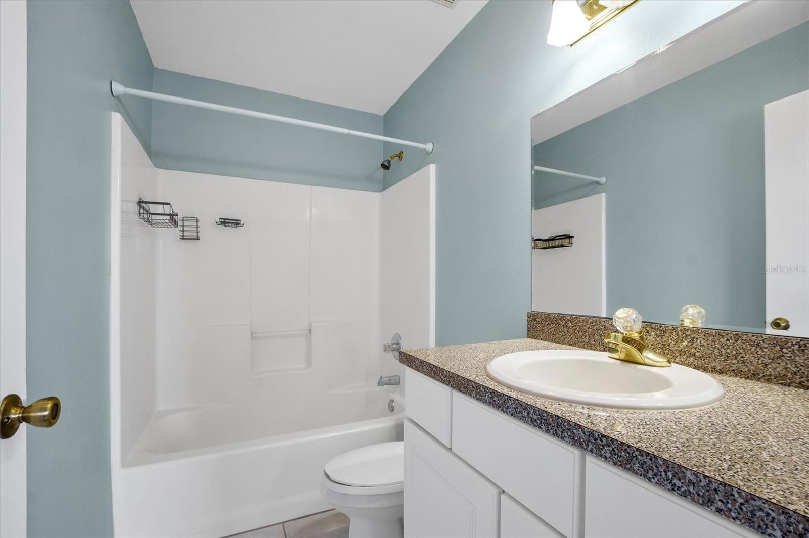 WATERS EDGE UNIT 1 REPLAT - Residential