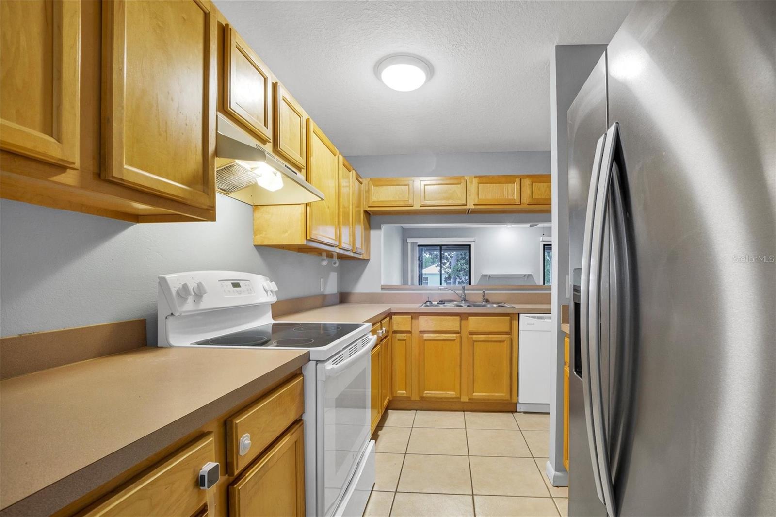 WATERS EDGE UNIT 1 REPLAT - Residential