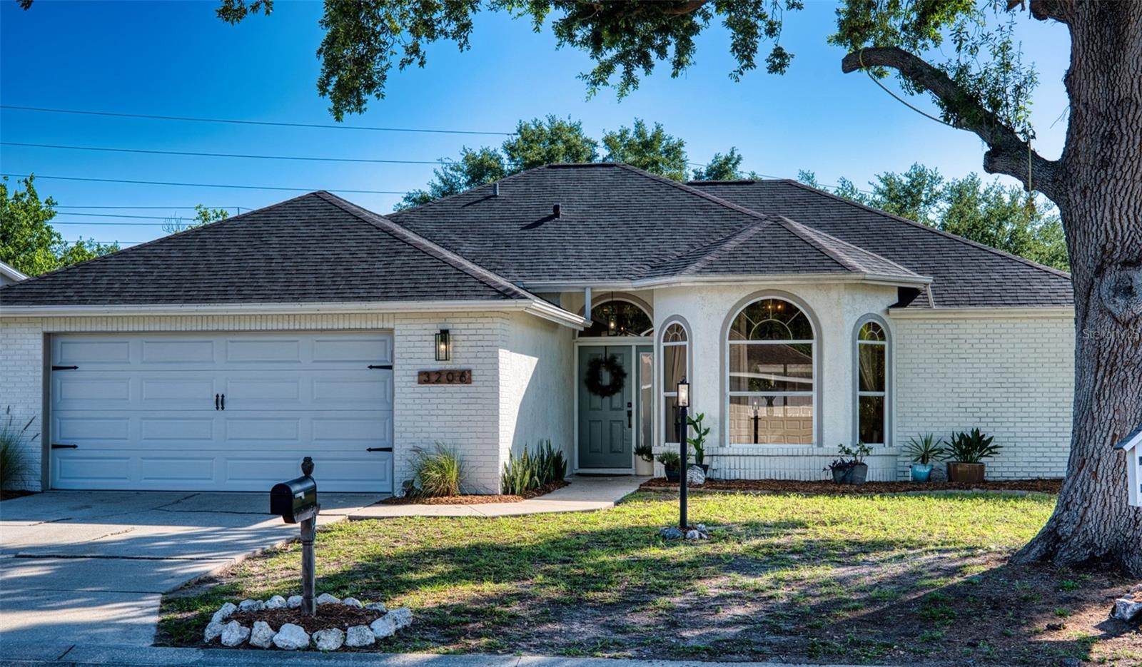 PLEASANT OAKS ESTATES - Residential