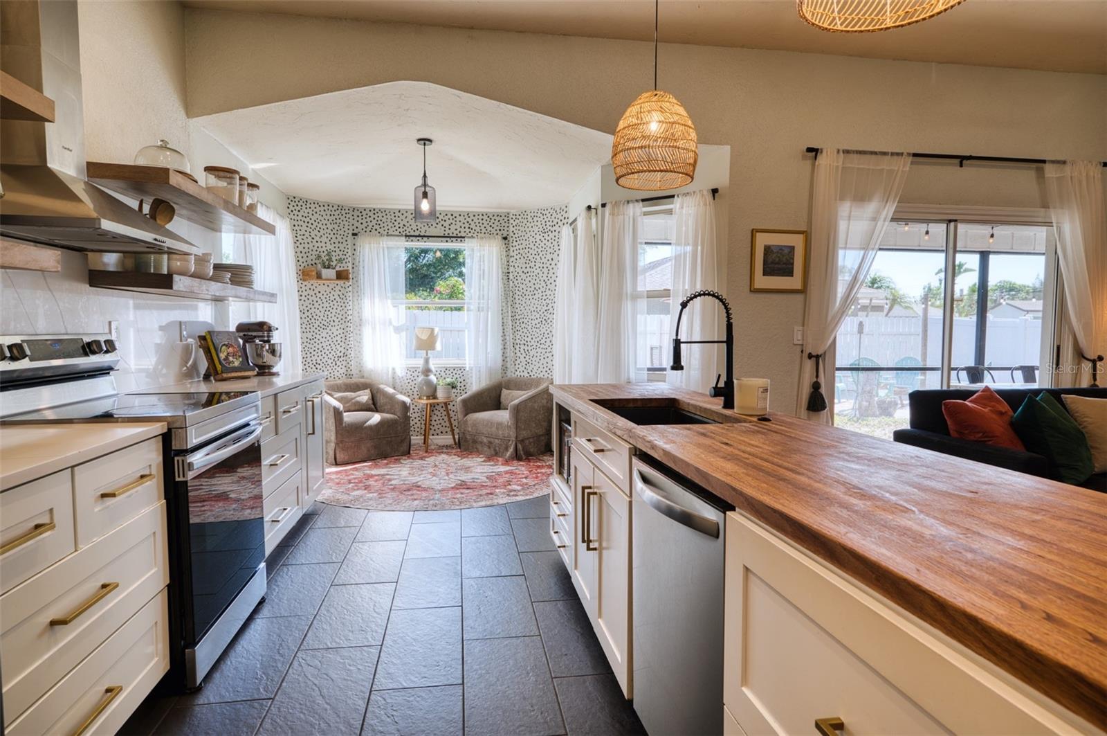 PLEASANT OAKS ESTATES - Residential