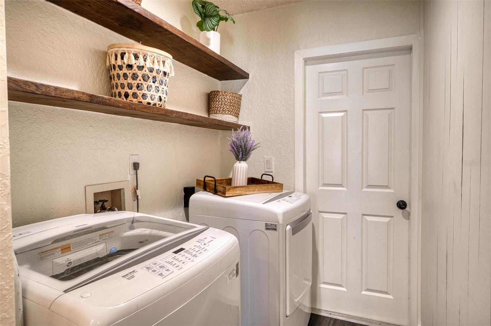 PLEASANT OAKS ESTATES - Residential