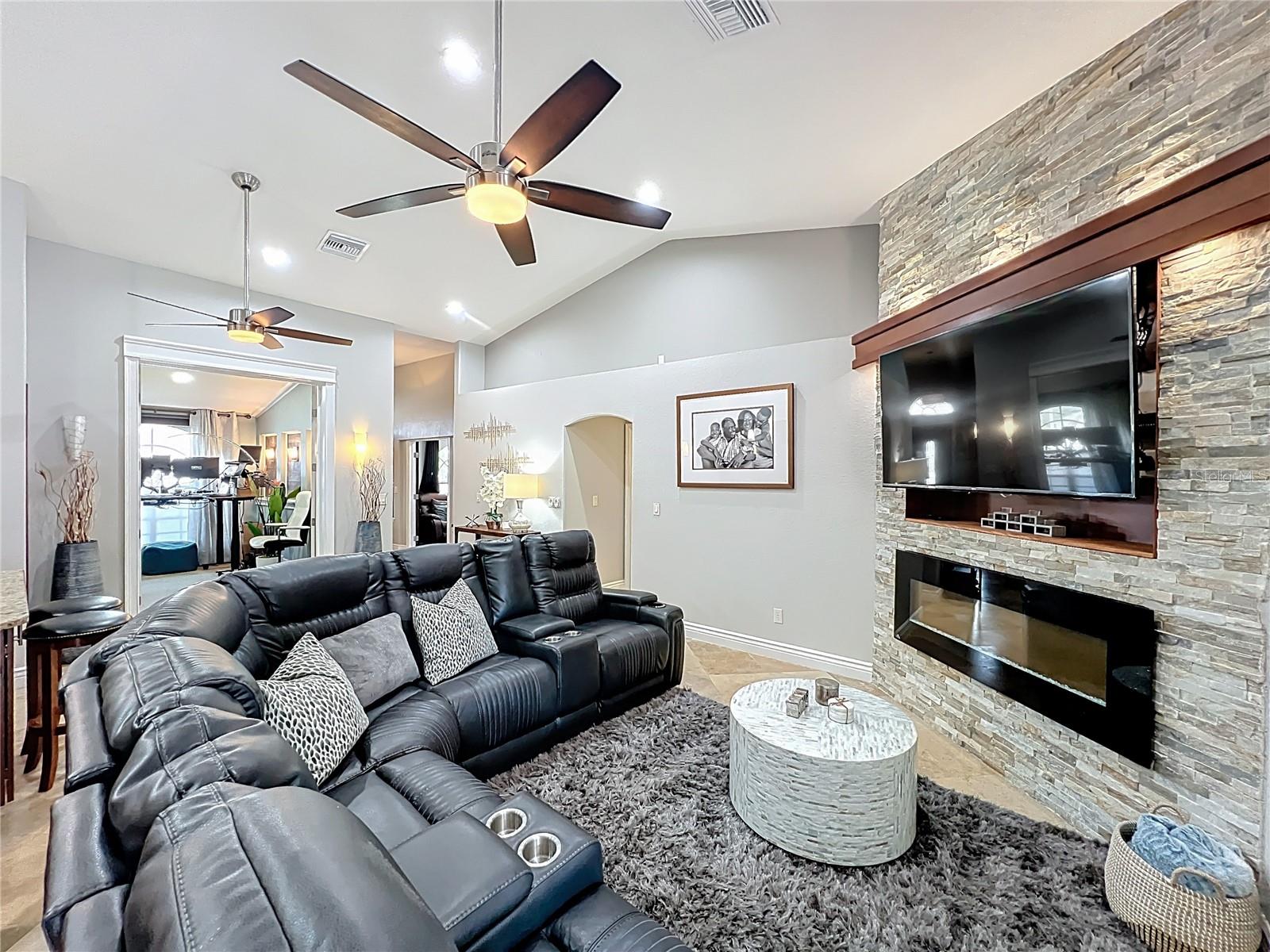 ORANGE COVE - Residential