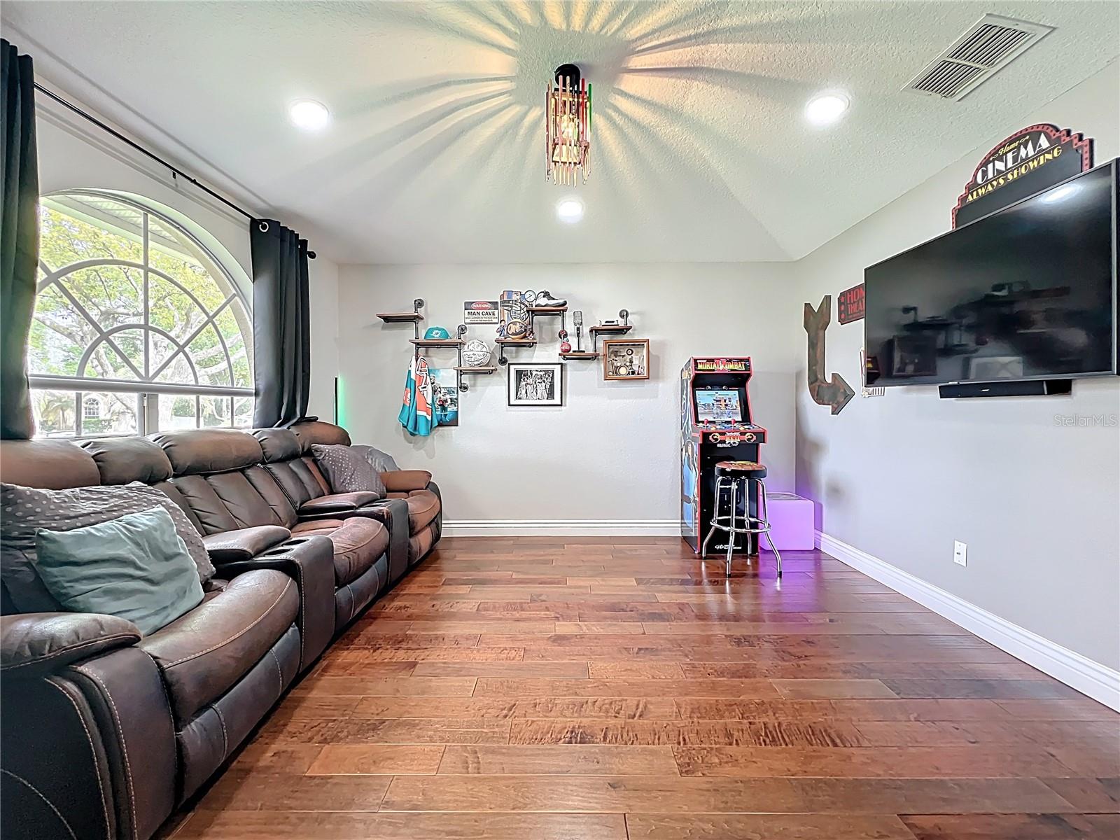 ORANGE COVE - Residential