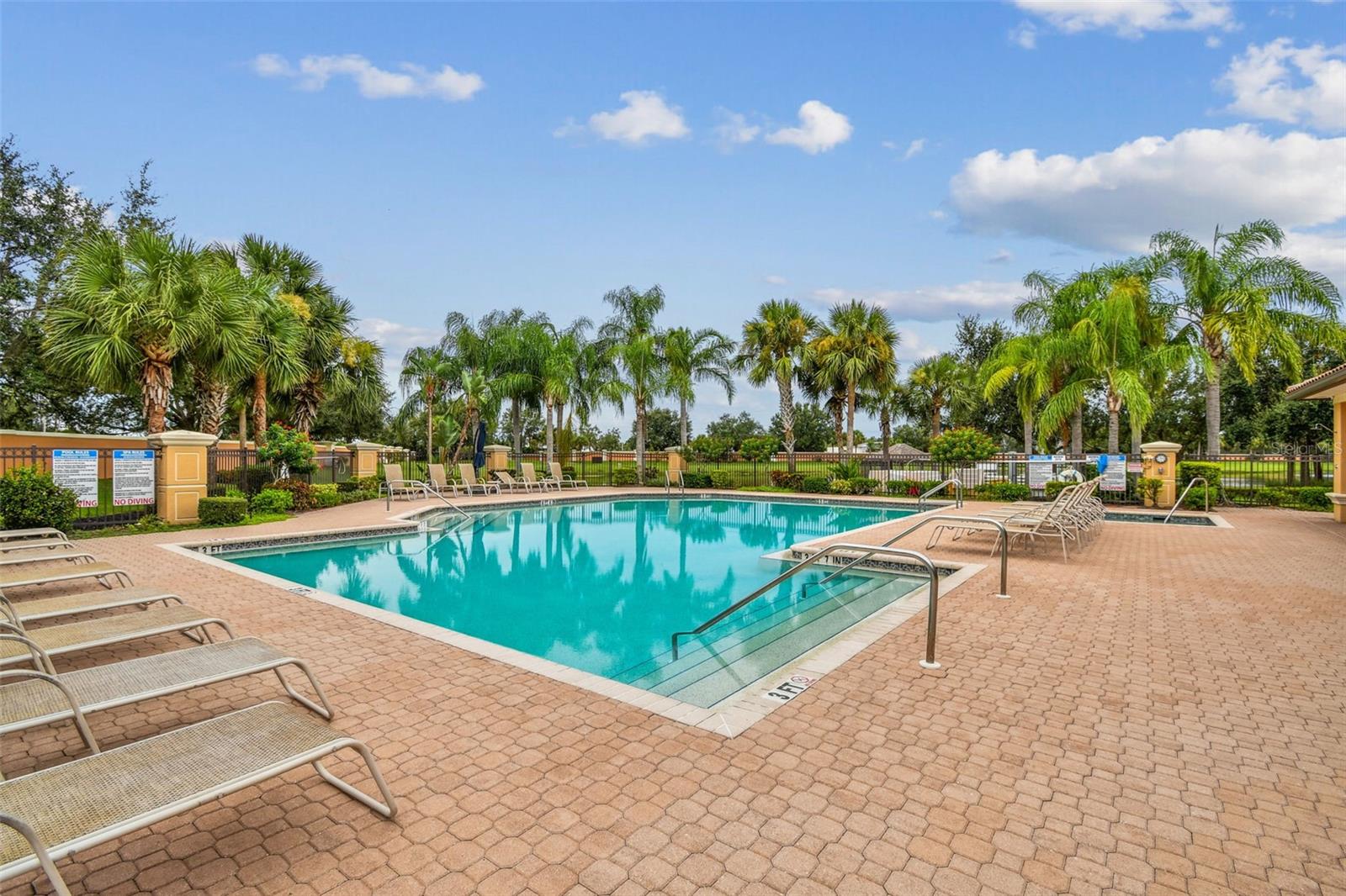 MIRAMAR LAGOONS AT LAKEWOOD RANCH II - Residential