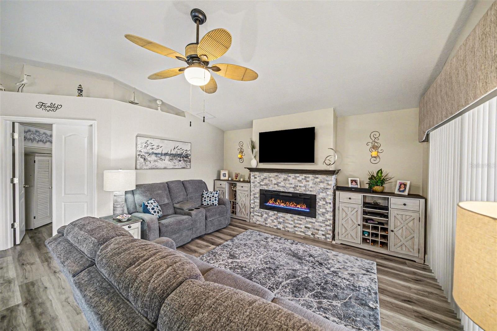 TAMPA BAY GOLF & TENNIS CLUB PH 04 - Residential