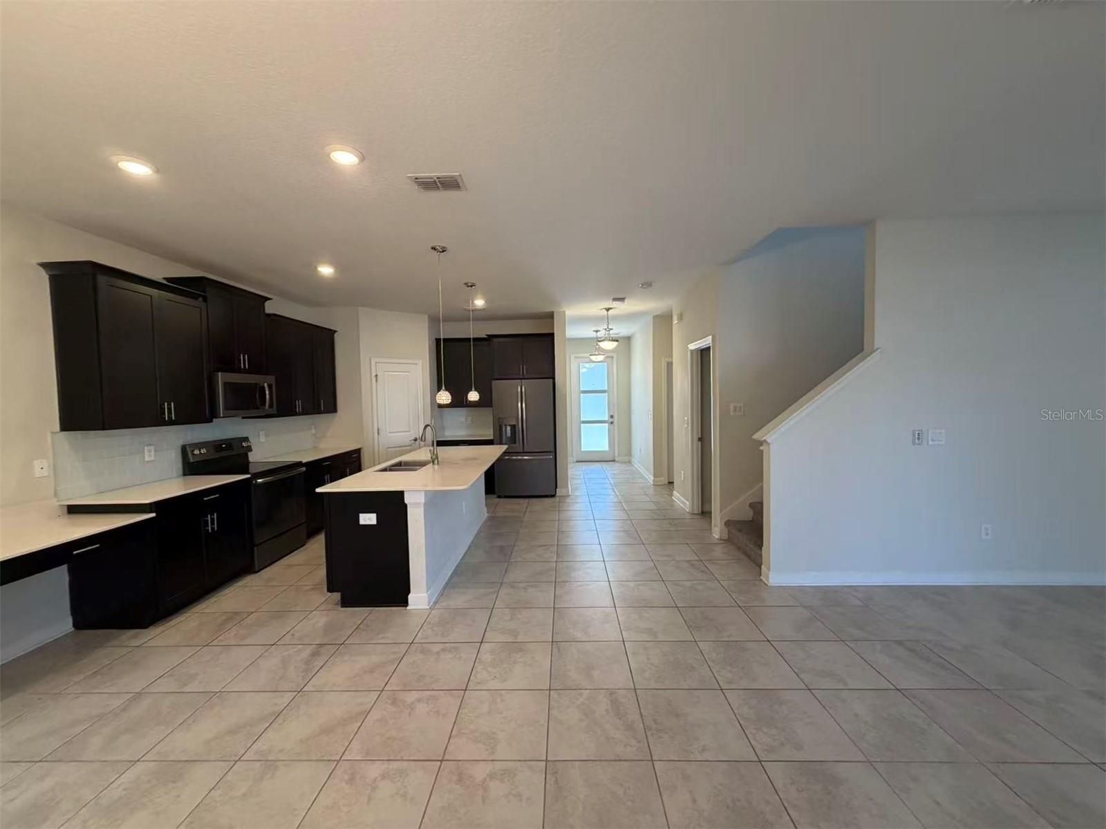 PANTHER VIEW - Residential