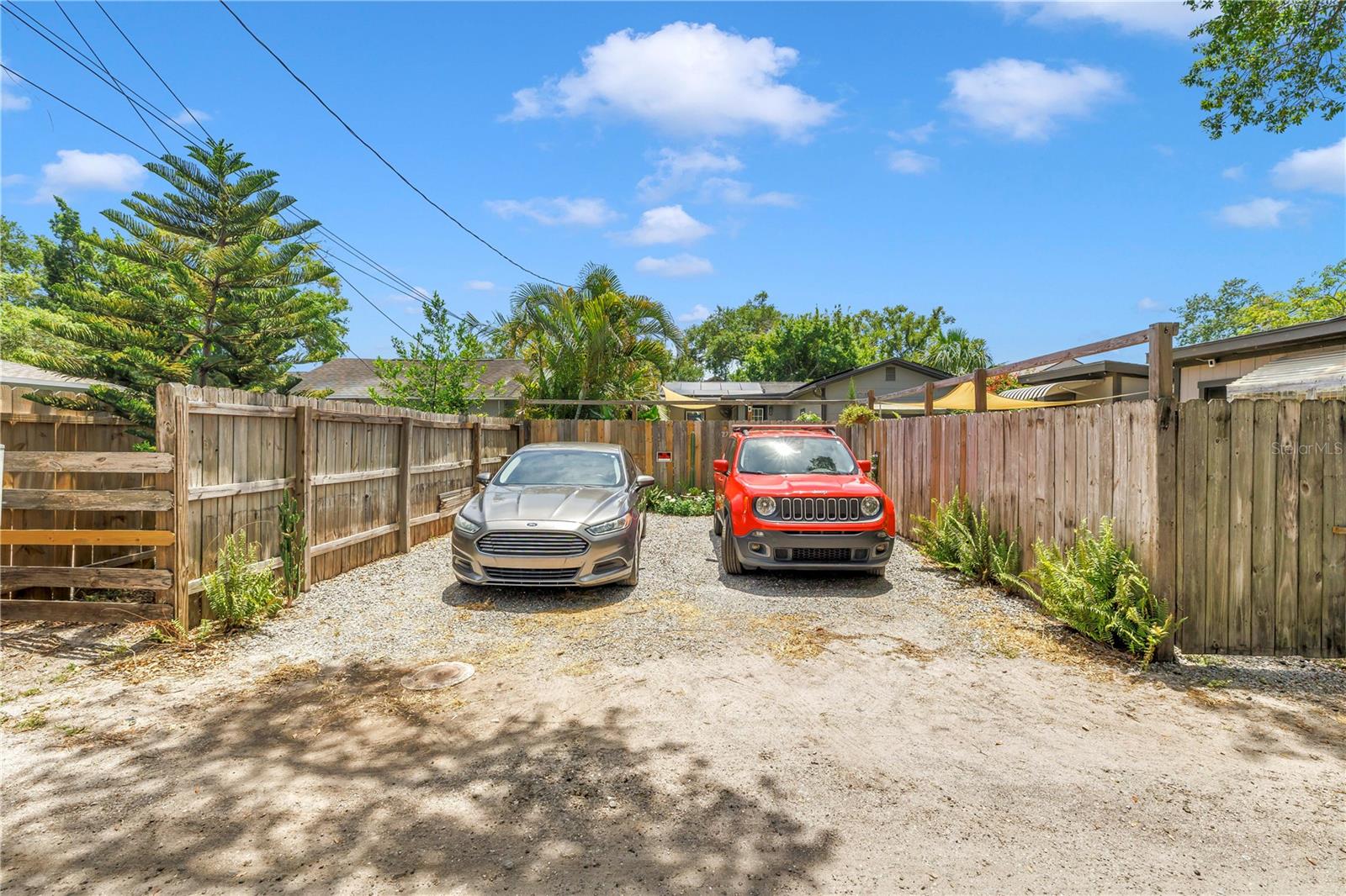 COLONIAL PLACE REV - Residential