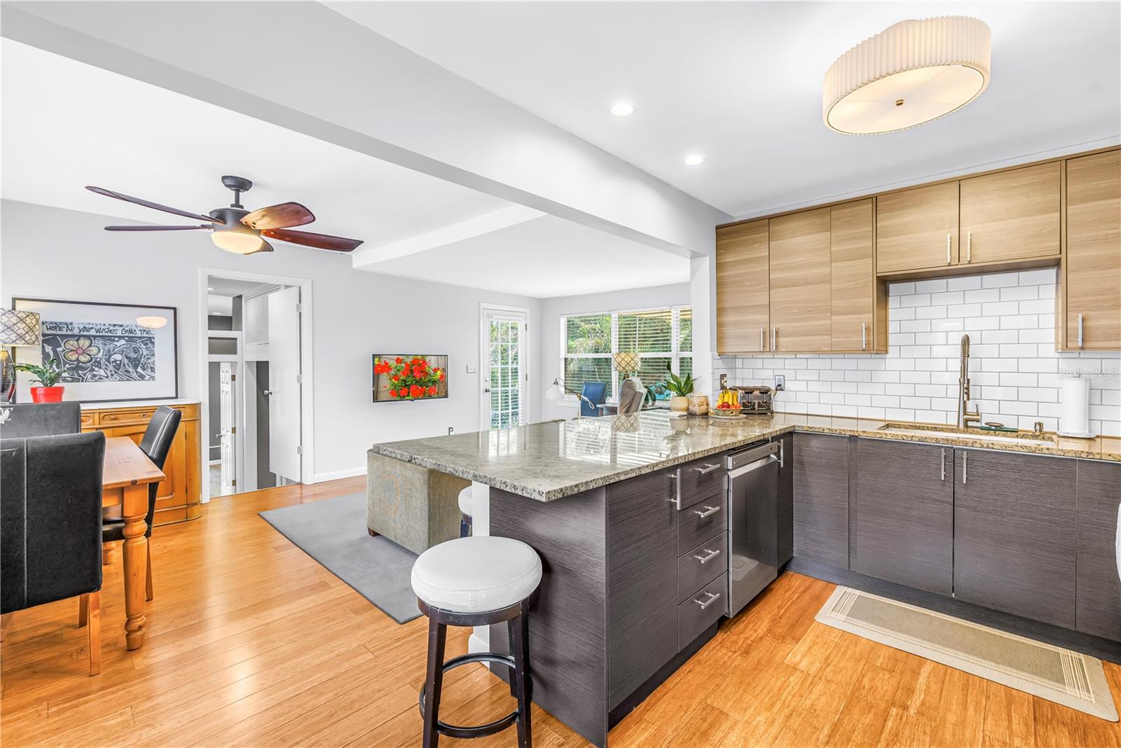 COLONIAL PLACE REV - Residential